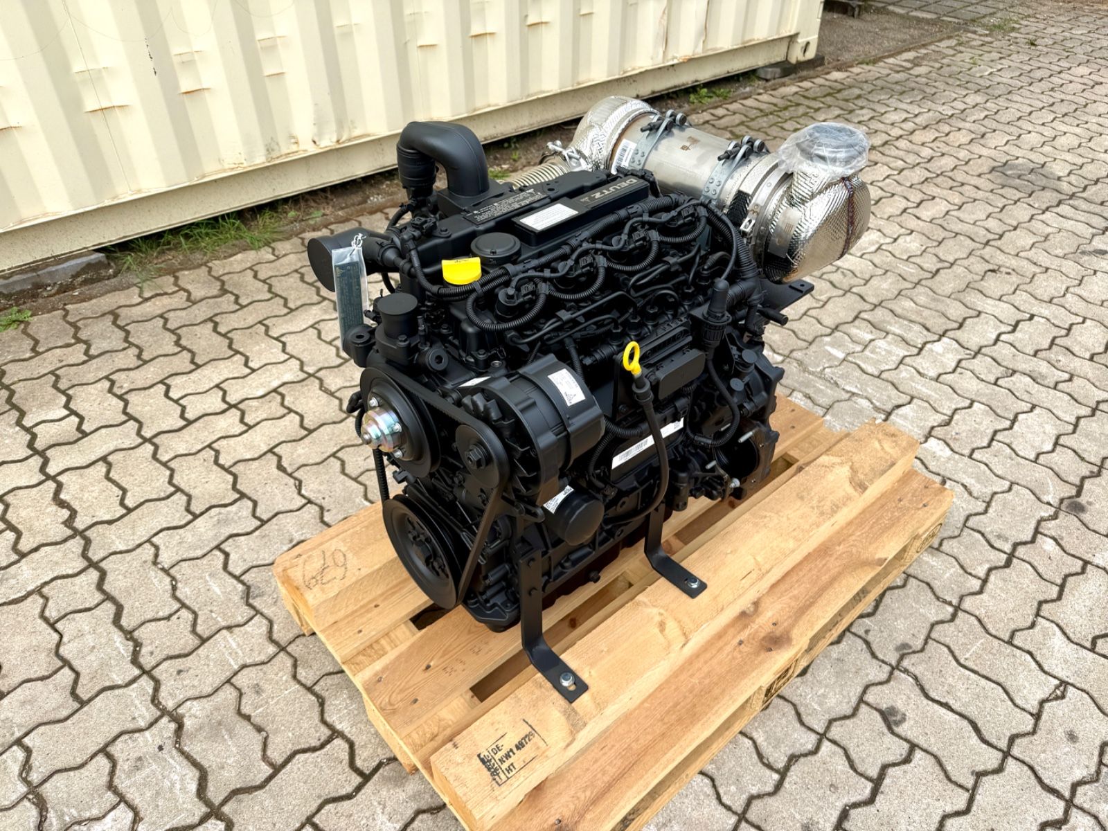 Deutz TD2.9 L4 Diesel Motor / 4 Zylinder / Neu